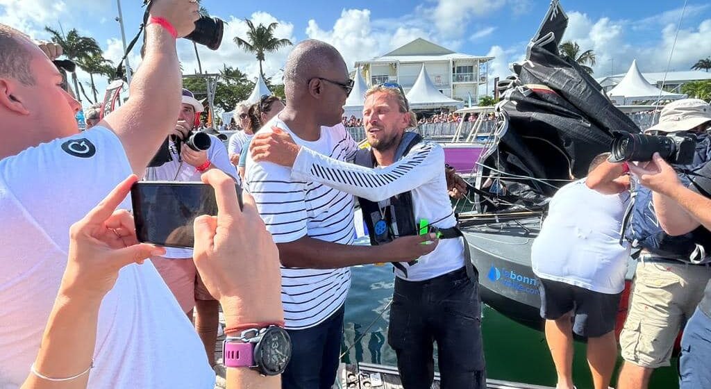L’Uruguayen Federico Waksman est le 1er skippeur à franchir la ligne d’arrivée la deuxième et dernière étape de la Mini transat 2023 ce vendredi 10 novembre L’Uruguayen Federico Waksman est le 1er skippeur à franchir la ligne d’arrivée la deuxième et dernière étape de la Mini transat 2023 ce vendredi 10 novembre
