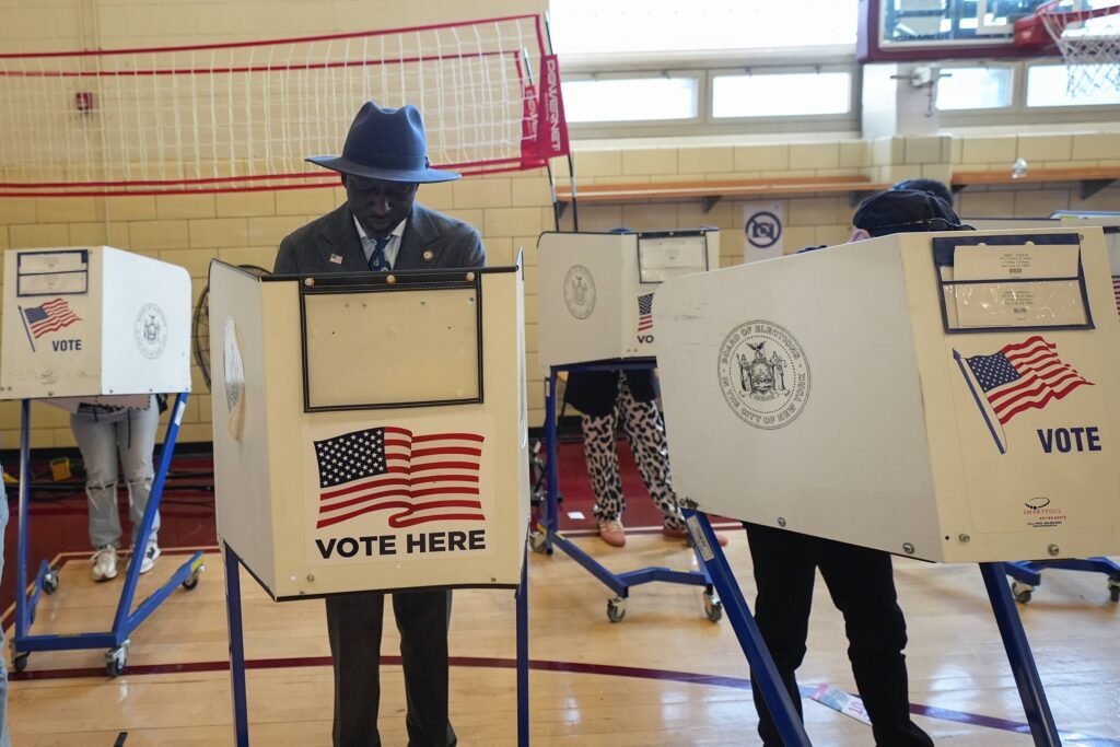 USA : Les électeurs votent pour leur pays et le monde