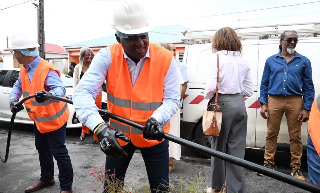 La fibre remplace définitivement le cuivre à Petit-Bourg