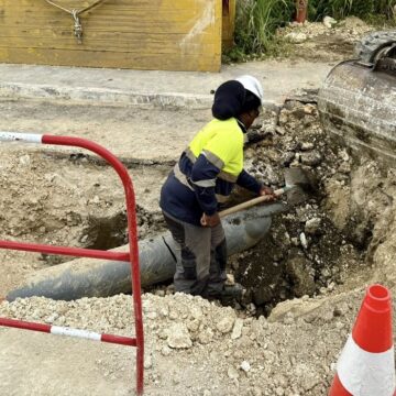 À Petit-Canal, le Syndicat de l’eau poursuit les travaux de renouvellement du réseau d'eau potable et de création du réseau d'assainissement. Un investissement de 6 millions. Avril 2026. Photo : SMGEAG À Petit-Canal, le Syndicat de l’eau poursuit les travaux de renouvellement du réseau d'eau potable et de création du réseau d'assainissement. Un investissement de 6 millions. Avril 2026. Photo : SMGEAG