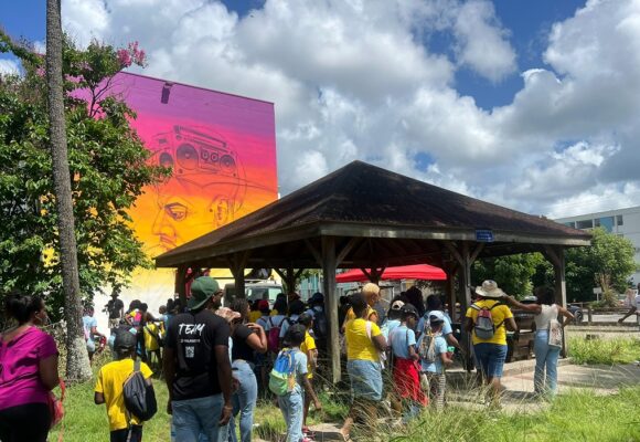 Le Wal fest 2026, organisé du 9 au 17 mai 2026 dans le quartier du Raizet aux Abymes, était la première édition d’un festival d’envergure dédié à l’art urbain en Guadeloupe. Photo: Sig Le Wal fest 2026, organisé du 9 au 17 mai 2026 dans le quartier du Raizet aux Abymes, était la première édition d’un festival d’envergure dédié à l’art urbain en Guadeloupe. Photo: Sig